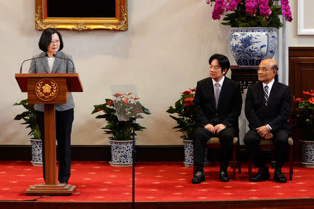 (L-R) Taiwan President Tsai Ing-wen, former premier William Lai, and new premier Su Tseng-chang attend a news conference in Taipei, Taiwan January 11, 2019. REUTERS/Fabian Hamacher