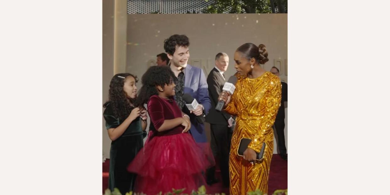 Issa Rae golden globes red carpet