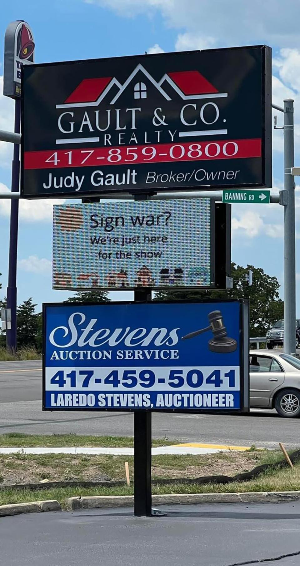 fun sign "war" going on in MO