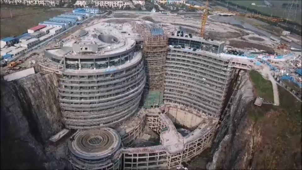 Fasi della costruzione in corso (foto: InterContinental Shanghai Wonderland)