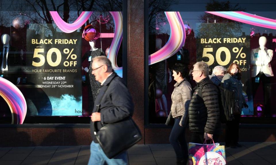 Shops along Edinburgh’s Princes Street