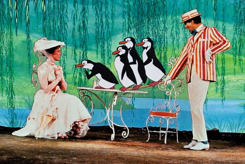 Julie Andrews und Dick Van Dyke als Mary und Bert in Mary Poppins (Rex)