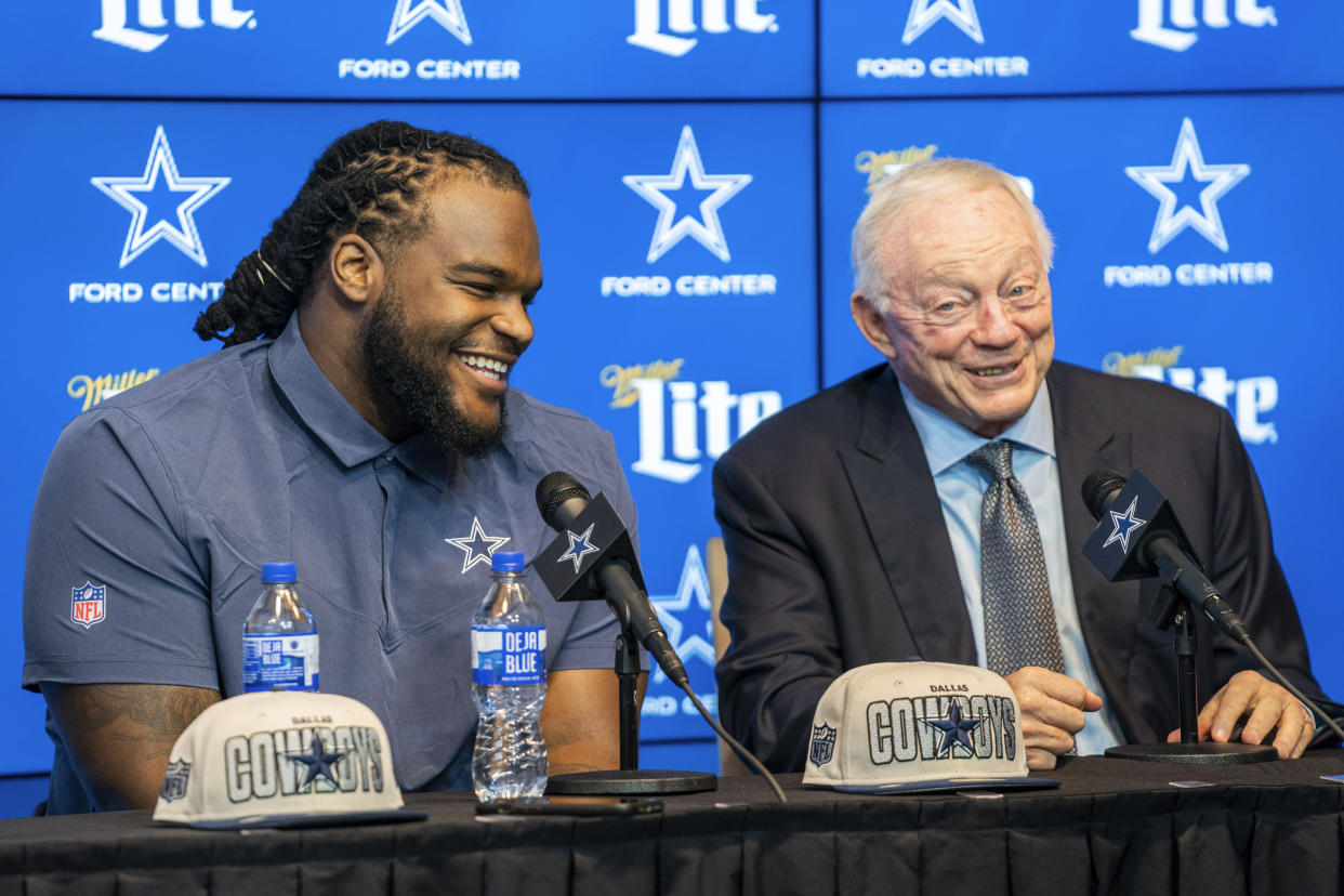 The Dallas Cowboys selected Michigan's Mazi Smith in the first round of the 2023 NFL Draft. (AP Photo/Jeffrey McWhorter)