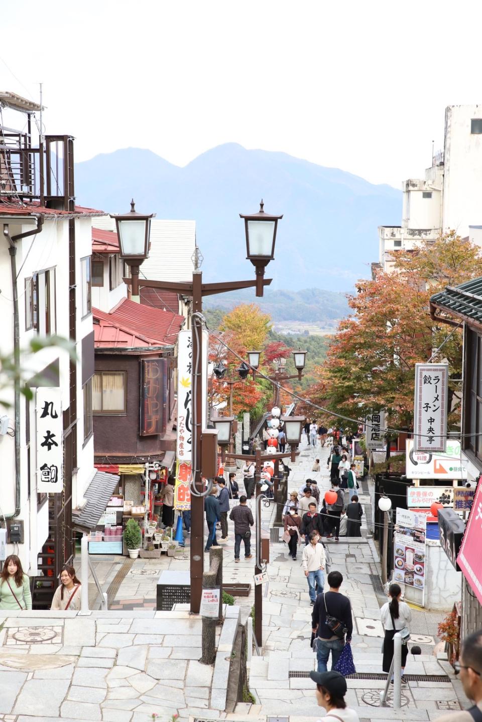 伊香保石段街是日本三大石段街之一，歷史可追溯到日本戰國時代。