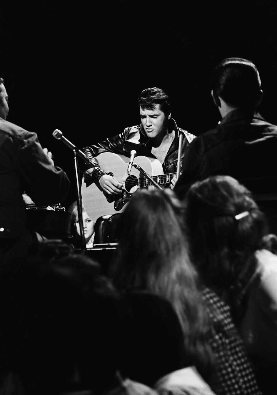 ELVIS: '68 COMEBACK SPECIAL -- Pictured: Elvis Presley during his '68 Comeback Special on NBC -- (Photo by: Frank Carroll/Gary Null/NBC/NBCU Photo Bank via Getty Images)