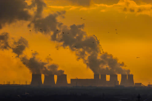 <span class="caption">Drax and Eggborough power stations in England.</span> <span class="attribution"><a class="link " href="https://www.flickr.com/photos/145489125@N03/31886390394/in/photolist-QzG5XC-UtHunS-WBmux4-Wmq9tf-UFSQxm-Vk7qEq-Vdyb9J-UFVqYS-V2FhHd-V2FNxJ-UG5biS-VdyTb3-Vh9Wk2-V2EX2Q-6xg3v6-VnNv5K-Vdw2YE-9rSGPs-Vk7q2G-V2Fo9d-VdzpYA-at4Wdg-bqhVSm-U3up2R-TZEp6Y-bqhVSs-TZE6qs-6RGMBa-Vdwogo-dQaanu-V2PHY7-W25a3d-VhiYFX-ezM2KF-Wmq8Pj-f8jYo-UFSTRf-V2PNtQ-VdzKby-dEPLp-n9gRcq-djwZcs-VnNong-8HDwEU-pW6xA9-W256ew-8GkUCa-KjSWz-dCEjd9-Vh9xhZ" rel="nofollow noopener" target="_blank" data-ylk="slk:Pete Richman;elm:context_link;itc:0;sec:content-canvas">Pete Richman</a>, <a class="link " href="http://creativecommons.org/licenses/by-sa/4.0/" rel="nofollow noopener" target="_blank" data-ylk="slk:CC BY-SA;elm:context_link;itc:0;sec:content-canvas">CC BY-SA</a></span>