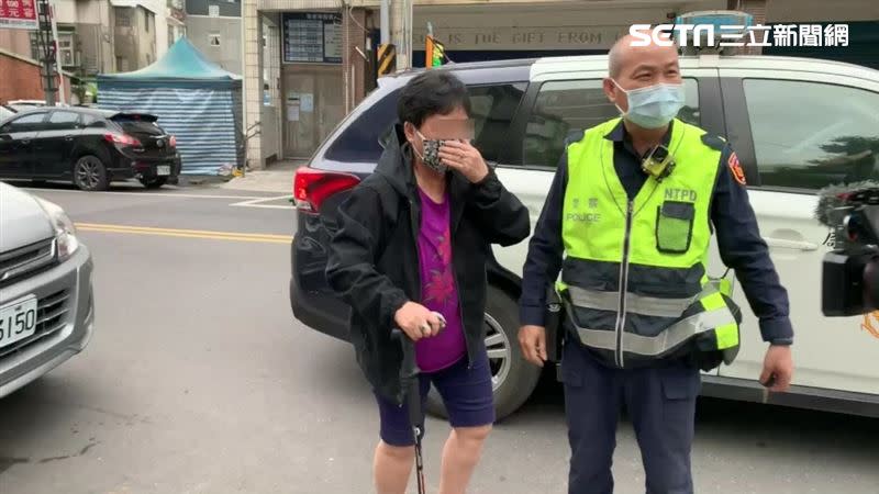 警方前往王男住處釐清槍擊案經過時，意外發現屋內陳姓老婦竟是通緝犯。（圖／翻攝畫面）