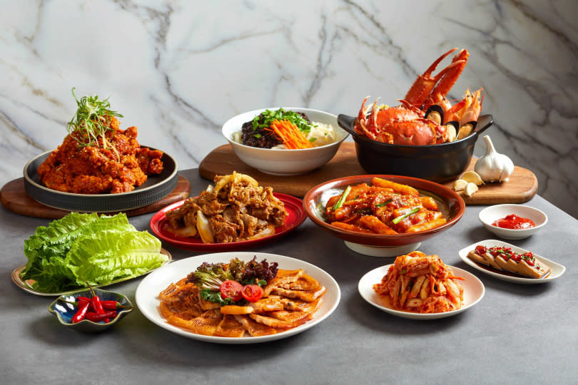 50樓Cafe將於5/10起推出「韓食餐桌」，集結數十款韓國美食，不出國門就能大嗑道地韓味。