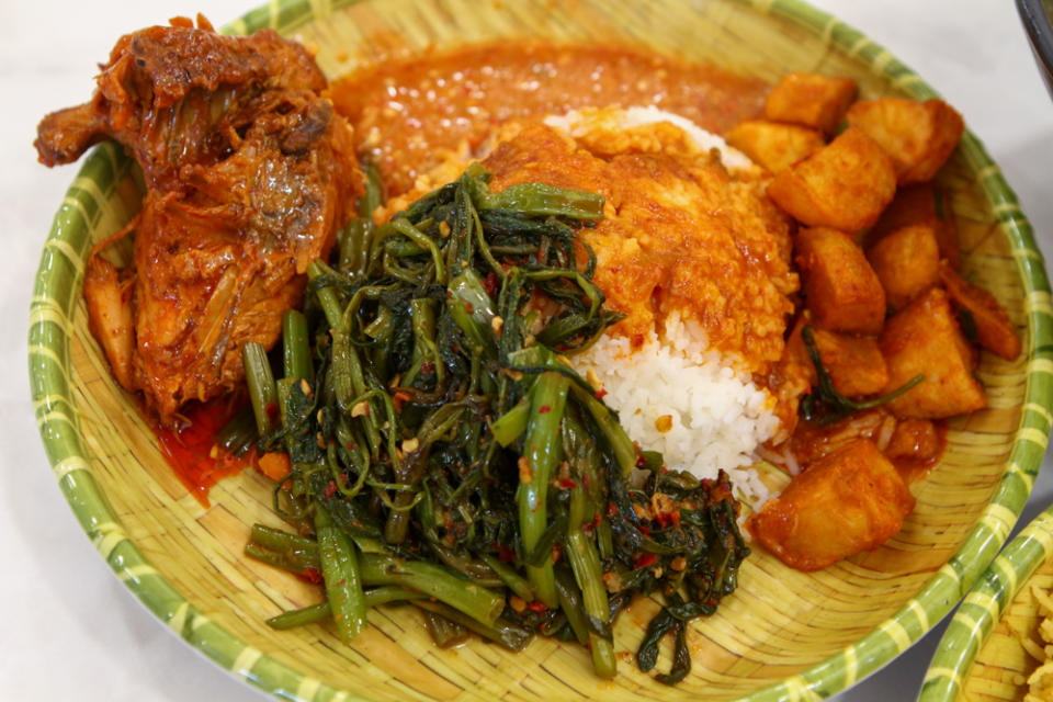 best nasi padang - raden lina nasi padang