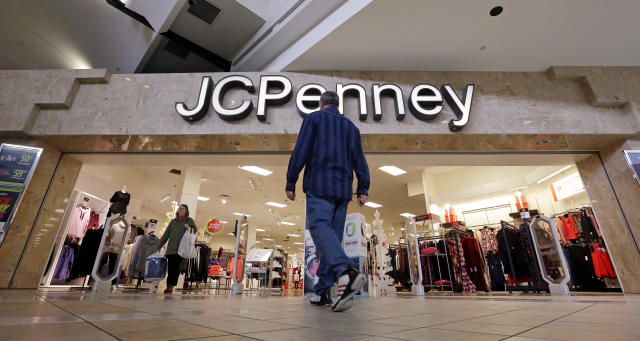 J.C. Penney Employee Shares Devastating Photos Of The Iconic Department  Store's Demise