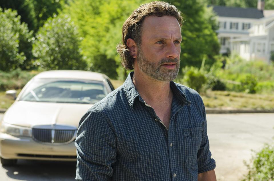 The Walking Dead bosses confirm Breaking Bad is set in the same universe