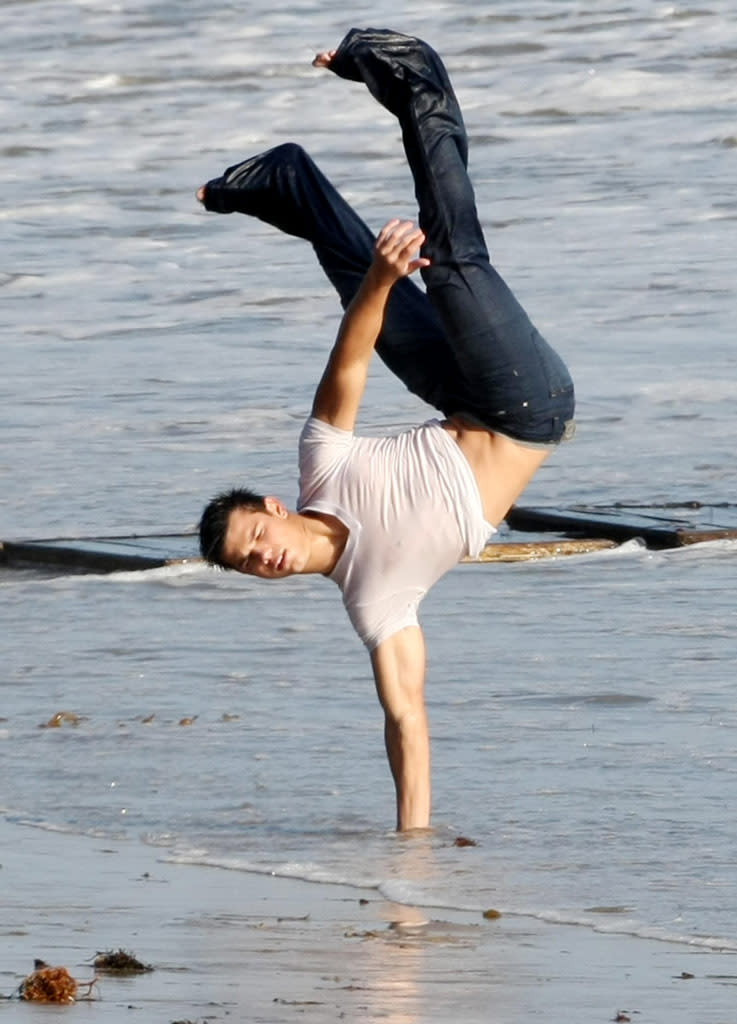 Lautner Taylor Beach Shoot