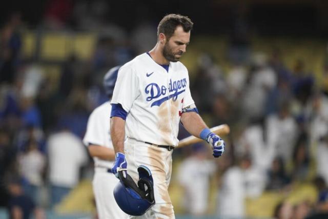 LA Dodger Chris Taylor crushes leadoff inside-the-park home run