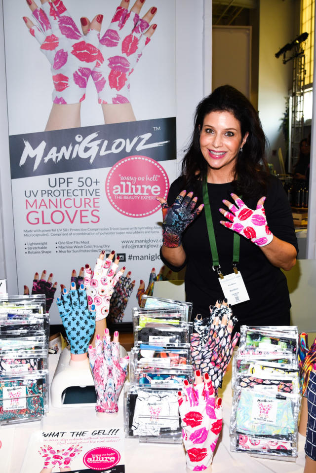 ManiGlovz Manicure Gloves - ManiGlovz