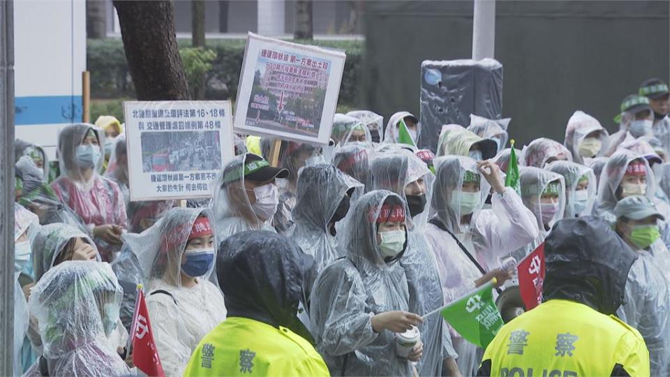 捷運環狀線「出土段」影響安全、生計　詹順貴號召上百人要求重啟環評