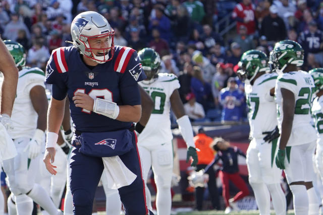 Mac Jones throws for 307 yards as Patriots hang 54 points on Jets (8 up, 2  down) 