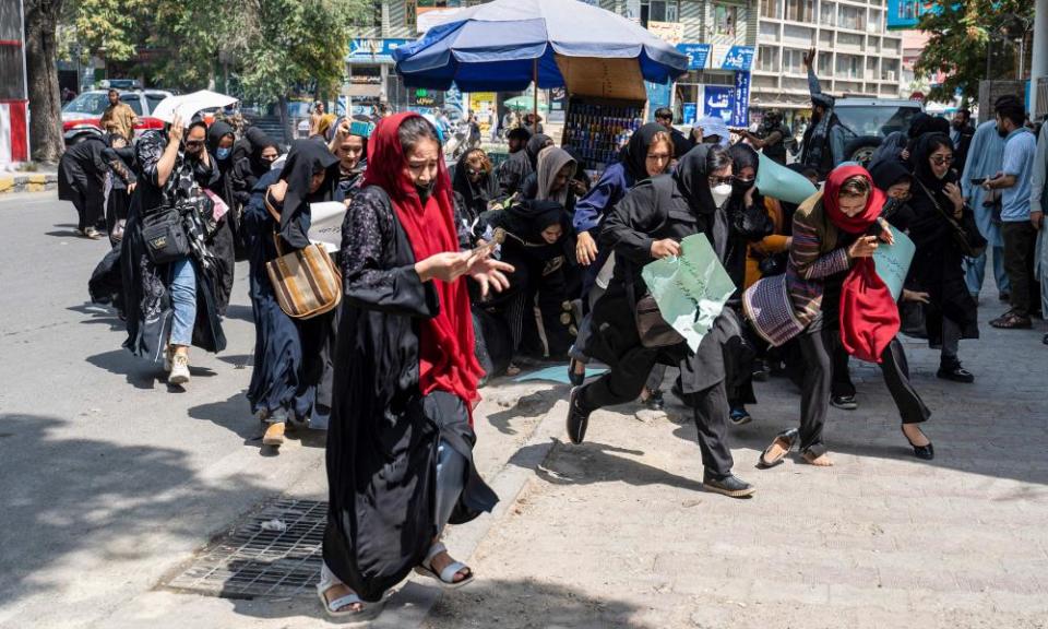 Female protesters in Kabul