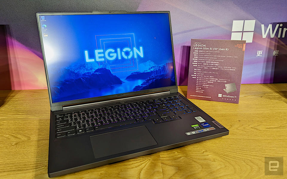 <p>Lenovo Legion Slim 5i</p>
