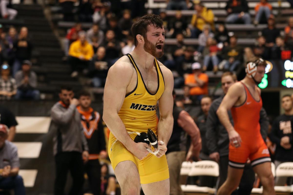 No. 12 Mizzou wrestling stages thrilling comeback to beat No. 10