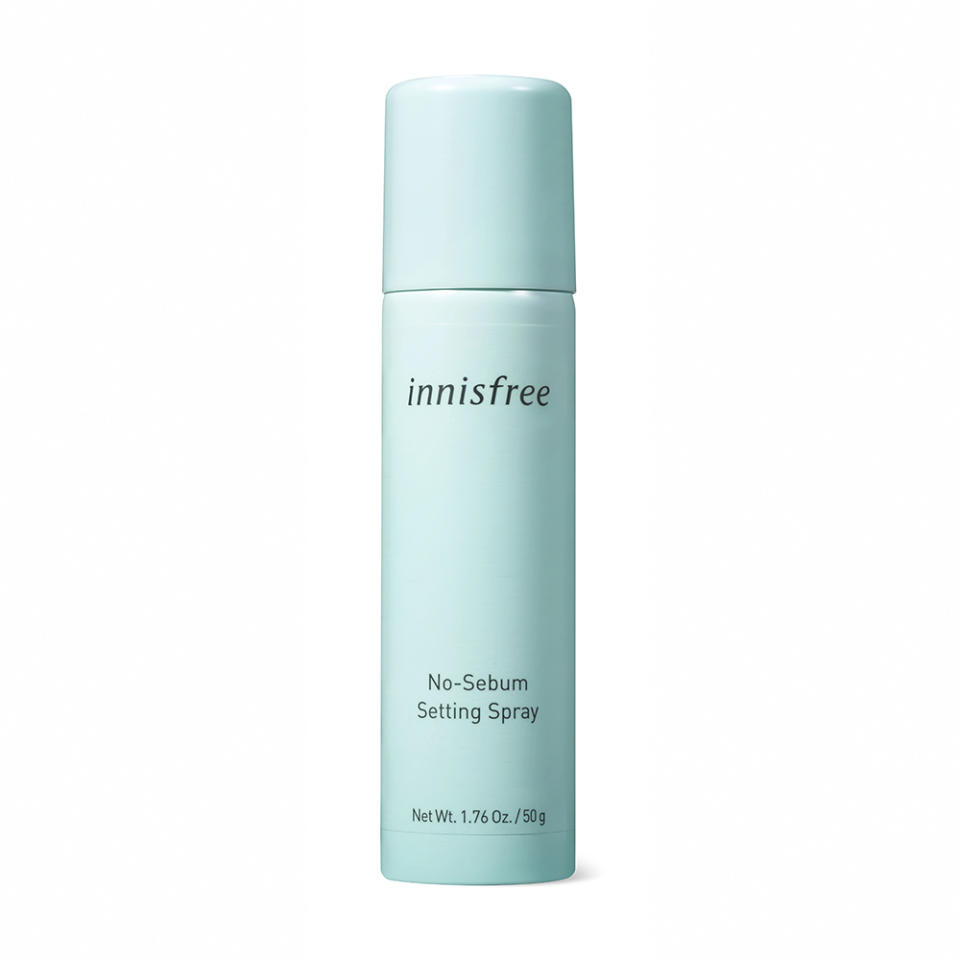 Innisfree 無油無慮定妝噴霧，NT$400