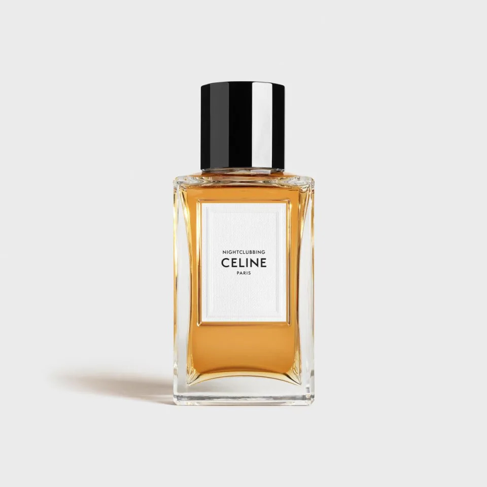 《CELINE》去年推出高級訂製香水系列，乾淨優雅的瓶身中藏著巴黎人的爛漫與奢糜