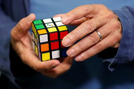 Rubik S Cube Maker Sues Duncan Toys
