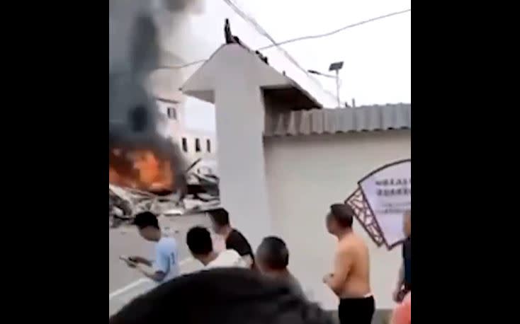 中國湖北驚傳墜機爆炸。（圖／翻攝自濟南時報微博）