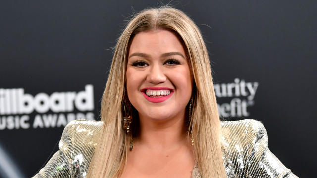 2023 NFL Hall of Fame Class to Be Announced, North Texas Native Kelly  Clarkson Hosts – NBC 5 Dallas-Fort Worth