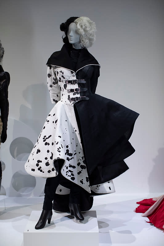 Cruella's Costume Designer Needs To Release A Fashion Line