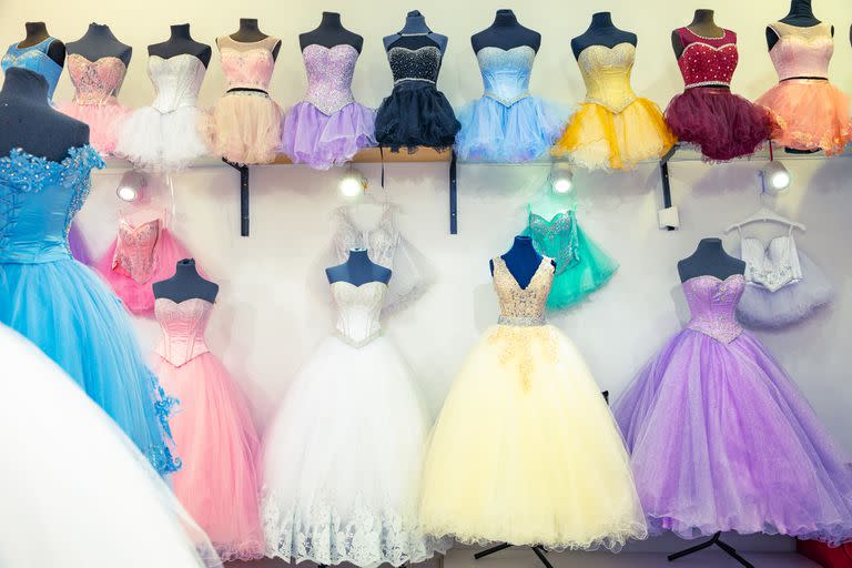 Parte de la colección de vestidos que se puede encontrar en  Linda Mujer