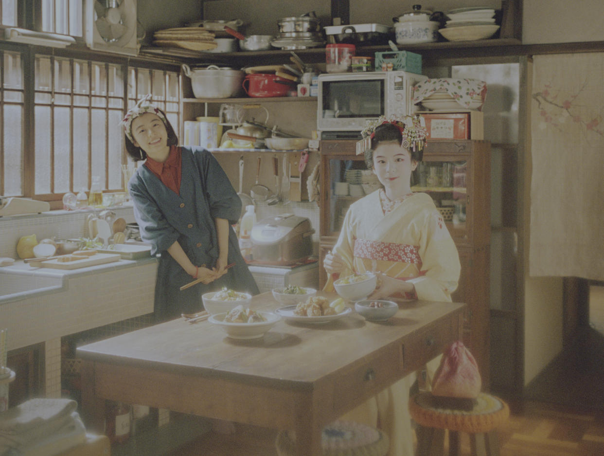 The Makanai: Cooking for the Maiko House tells the story of two friends chasing their dreams of becoming maiko. (Netflix)