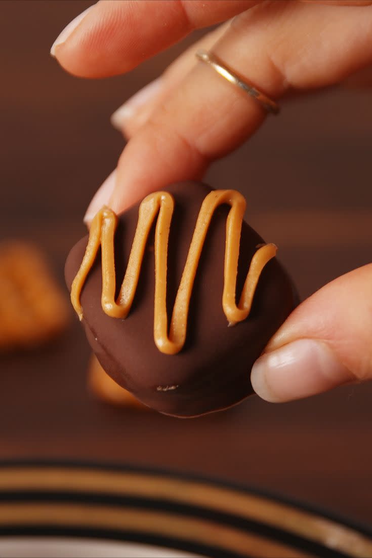 Rolo Pretzel Bites