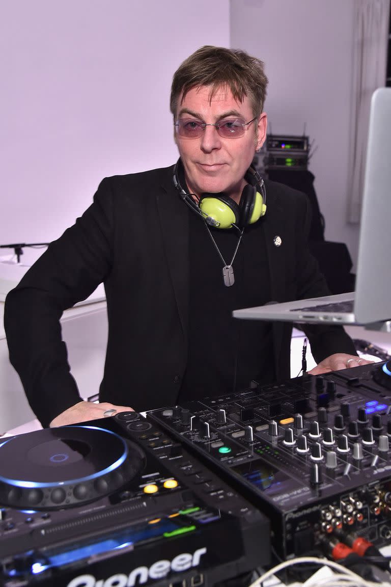 Andy Rourke; espectáculos