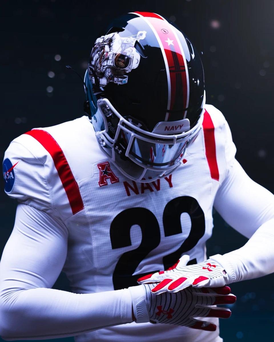 Army-Navy Football Uniforms 2022