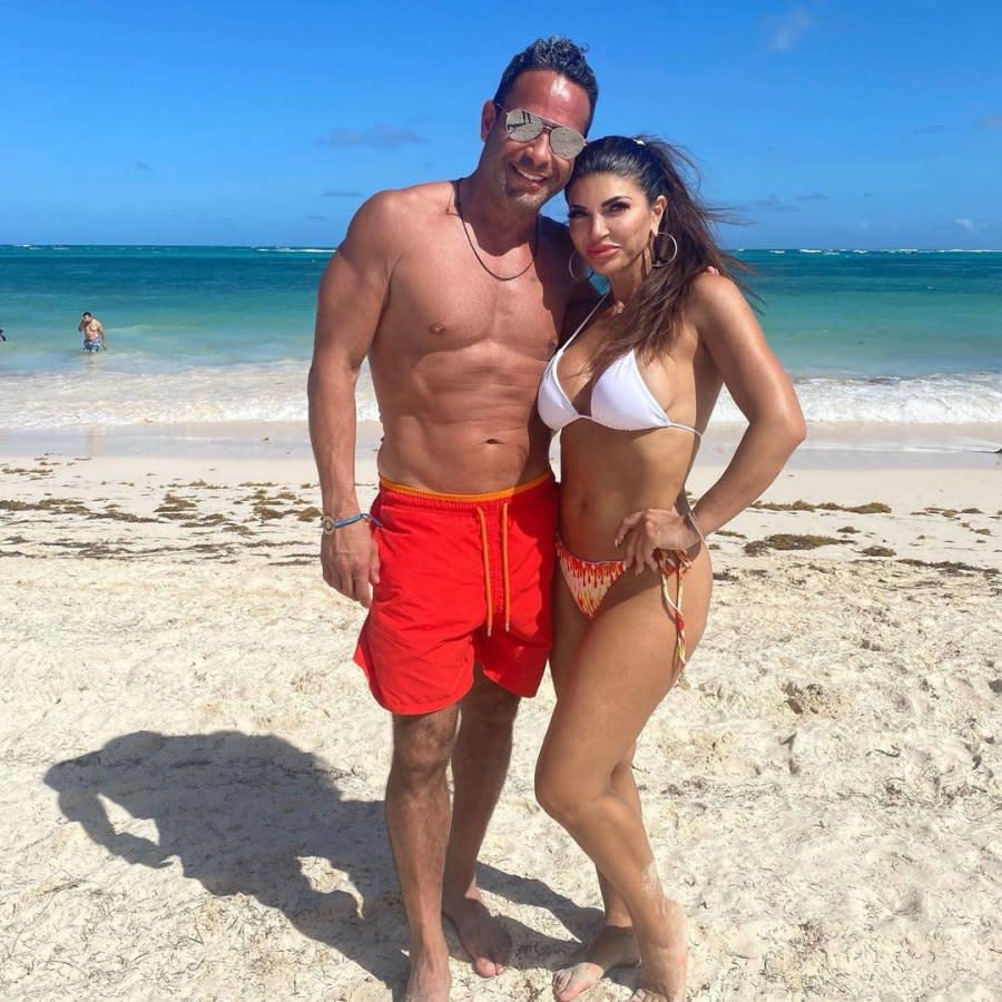 Teresa Giudice Boyfriend Luis Louie Ruelas Grateful Trip Los Angeles With Daughters