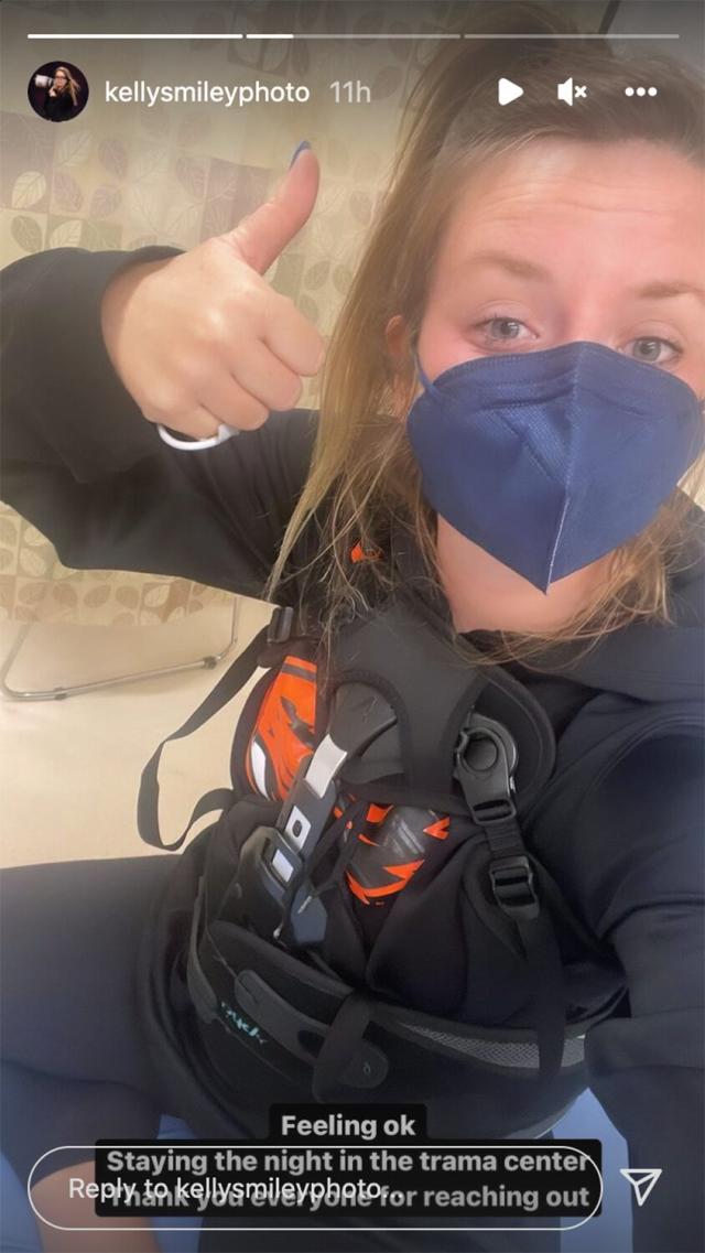 Bleacher Report on X: The Rams, Matt and Kelly Stafford announce they're  paying for photographer Kelly Smiley's medical expenses and camera  equipment after she fell and fractured her spine during the SB