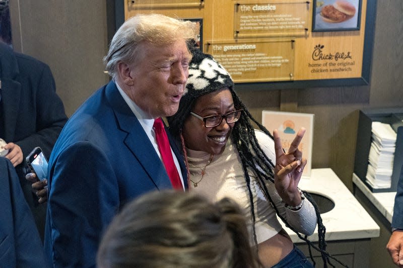 ATLANTA, GEORGIA - APRIL 10: Former U.S. President Donald Trump meets with people during a visit to a Chick-fil-A restaurant on April 10, 2024 in Atlanta, Georgia. Trump is visiting Atlanta for a campaign fundraising event he is hosting. - Photo: Megan Varner (Getty Images)