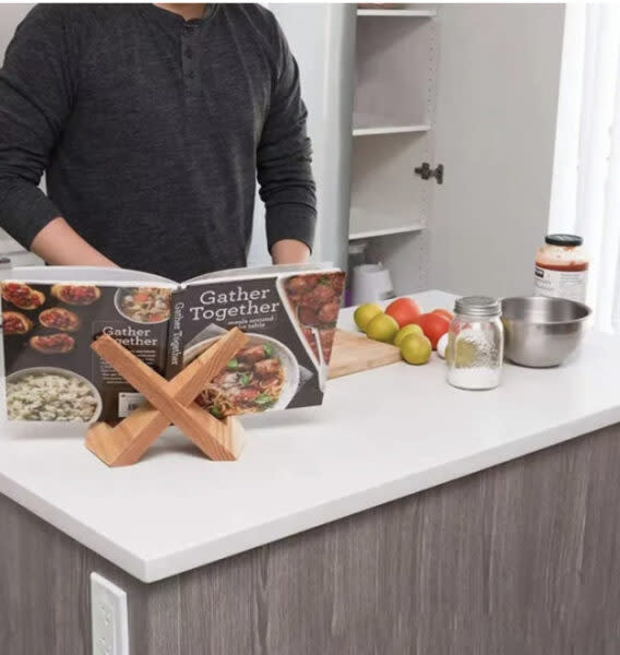 gift - wooden cookbook stand