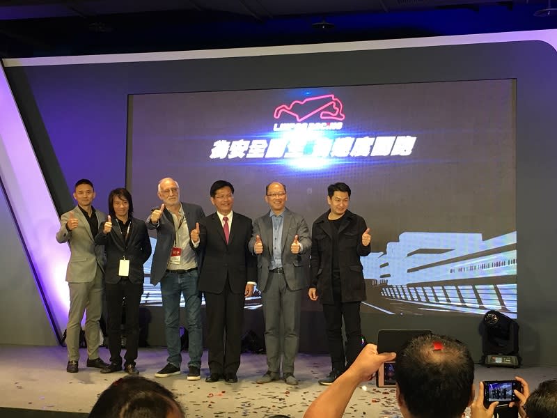 台中市長林佳龍到場支持台灣賽車運動未來在麗寶賽車場蓬勃發展！