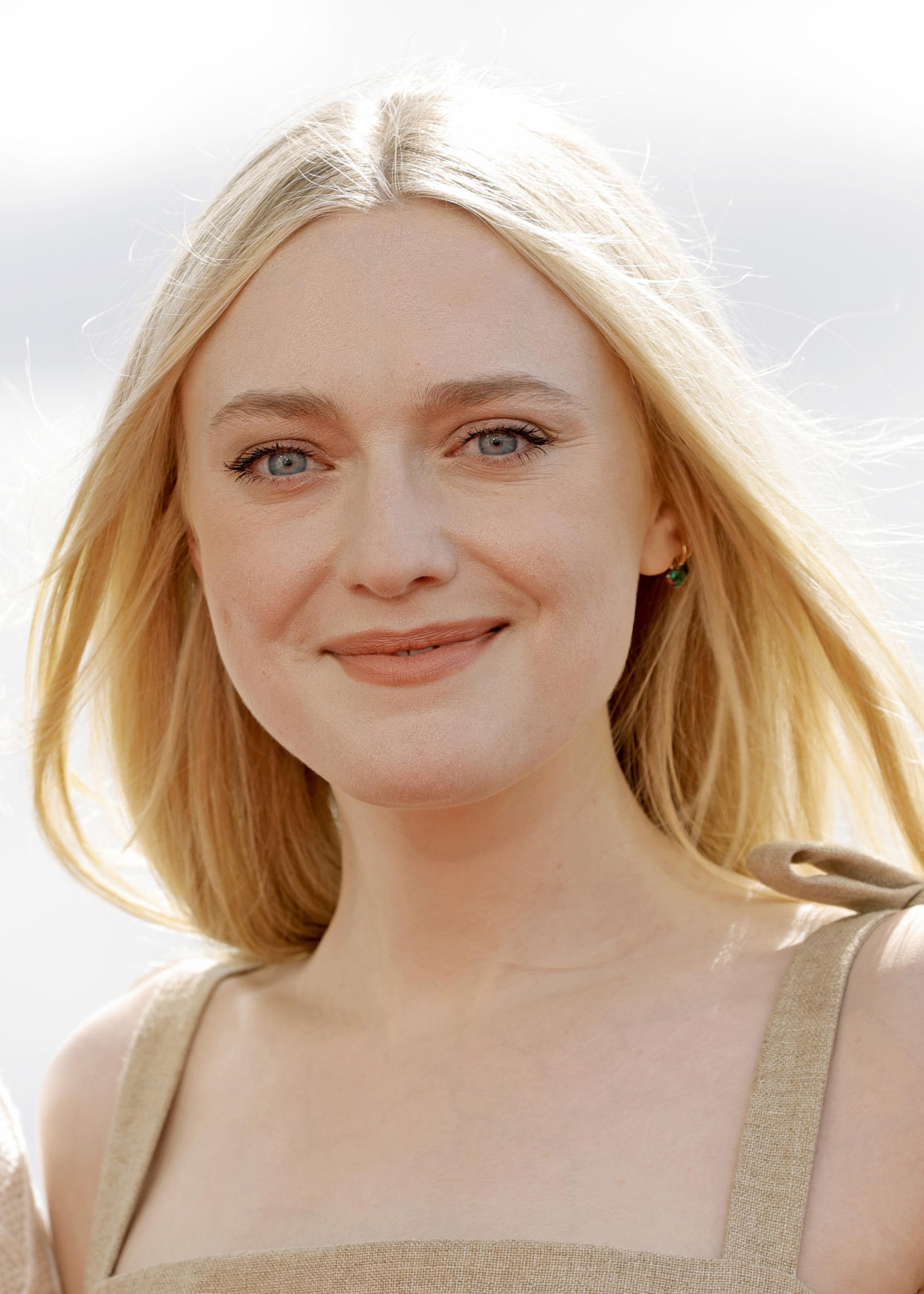 LONDON, ENGLAND - MAY 29: Dakota Fanning attends the photocall for 