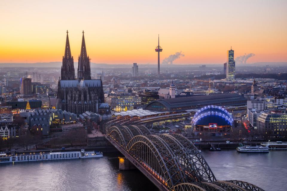 Köln ist nicht nur eine der größten, sondern auch ältesten Städte Deutschlands. - Copyright: Artie Photography (Artie Ng)