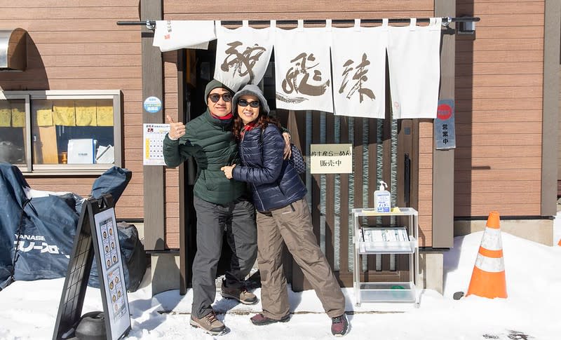 北海道知床半島｜波飛沫