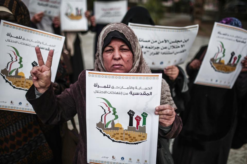 <p>Palestinian women stage a solidarity protest against Israeli violations against women in Jerusalem, within the International Day for the Elimination of Violence against Women events on Nov. 23, 2017 in Gaza City, Gaza. (Photo: Mustafa Hassona/Anadolu Agency/Getty Images) </p>