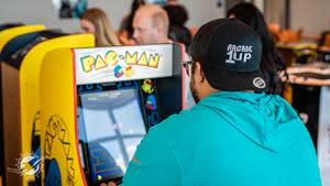 Arcade1Up Partners with the Miami Dolphins.