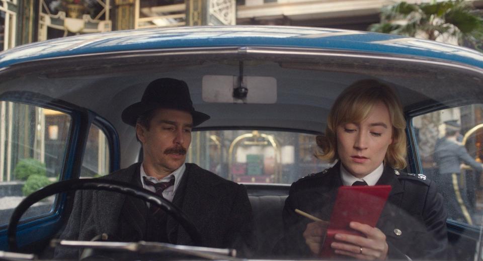 Sam Rockwell and Saoirse Ronan in See How They Run - Parisa Taghizadeh