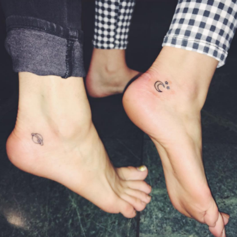 <p>Cute tiny tattoos were the most popular choice of 2016 and it's easy to see why, there just so darn adorable. [Photo: Bella Thorne/Instagram] </p>