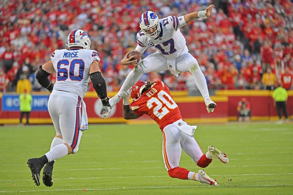 Will Josh Allen and the Buffalo Bills beat the Kansas City Chiefs on Sunday? NFL Week 14 picks, predictions and odds weigh in on the game.