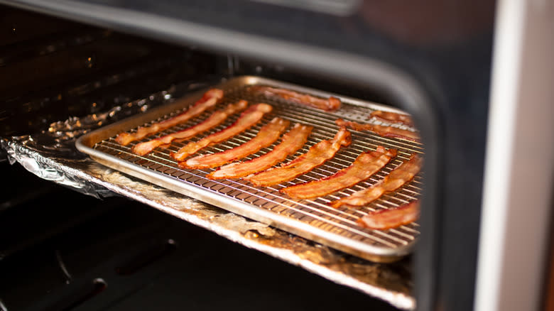 Bacon inside an oven 