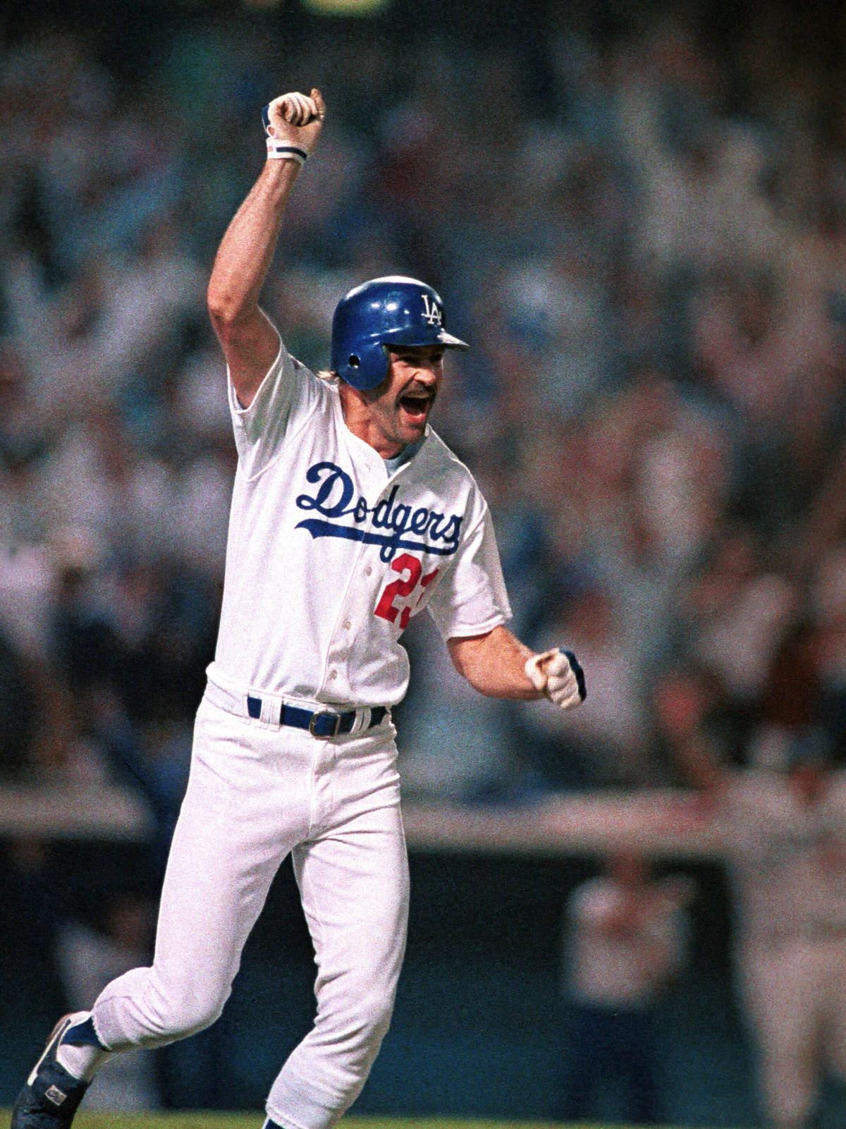 WS1988 Gm1: Scully's call of Gibson memorable at-bat 