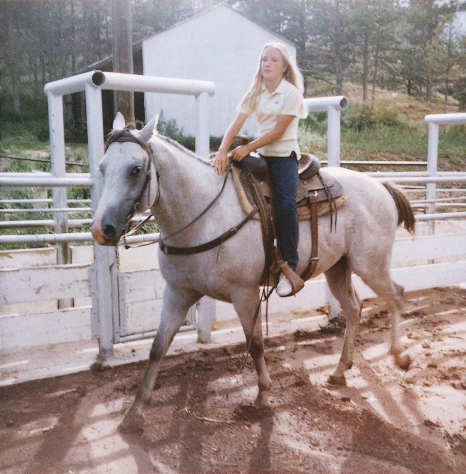 Perino spent her summers on her grandfather’s ranch in Newcastle, Wyoming. She told Fox News the lifestyle helped her keep positive and calm.